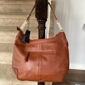 BNWT Ora Delphine Genuine Leather shoulder bag.